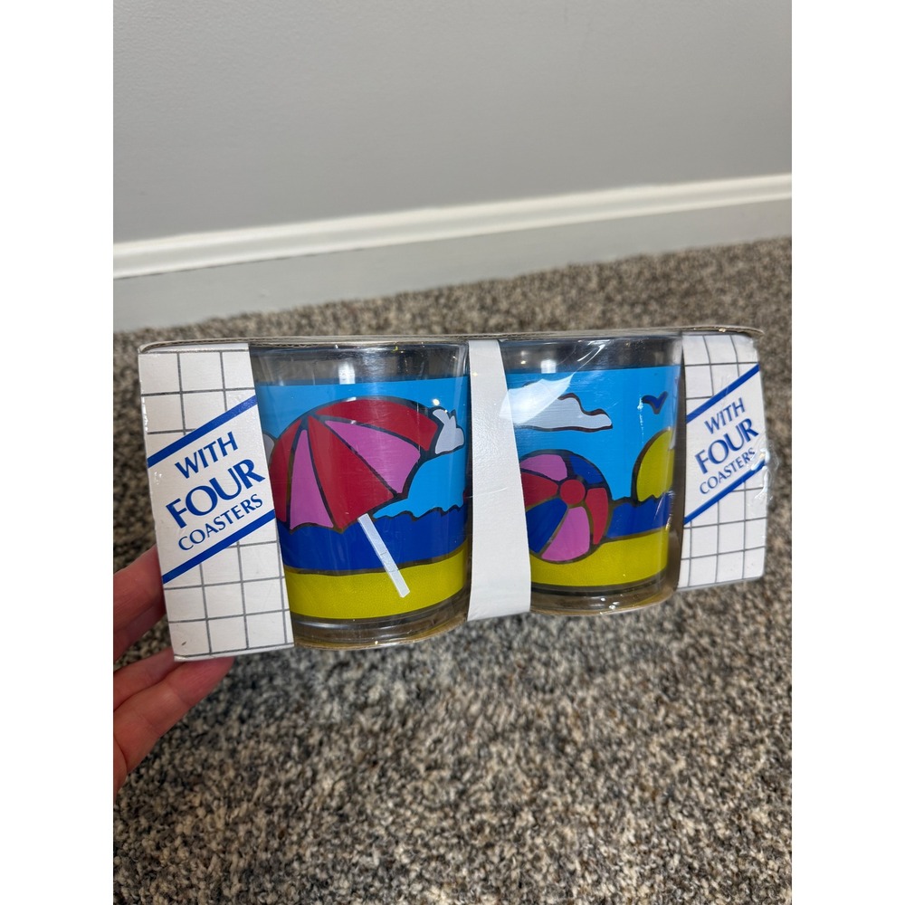 Vintage New Itemakers 4 Piece Plastic Tumbler Coaster Set Beach Summer 80s Retro